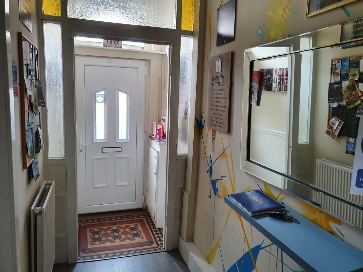 12 Person 6 Bedroom Self Catering House Λίβερπουλ Εξωτερικό φωτογραφία