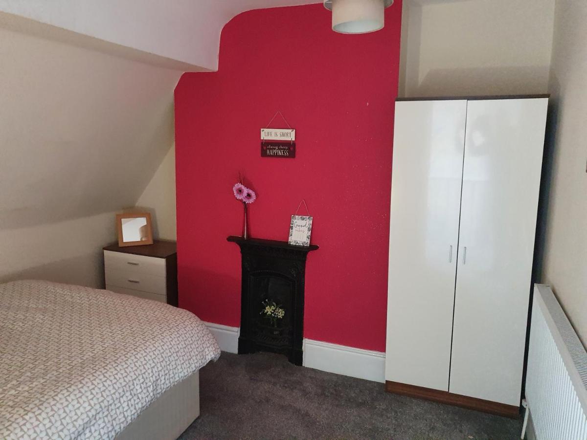 12 Person 6 Bedroom Self Catering House Λίβερπουλ Εξωτερικό φωτογραφία