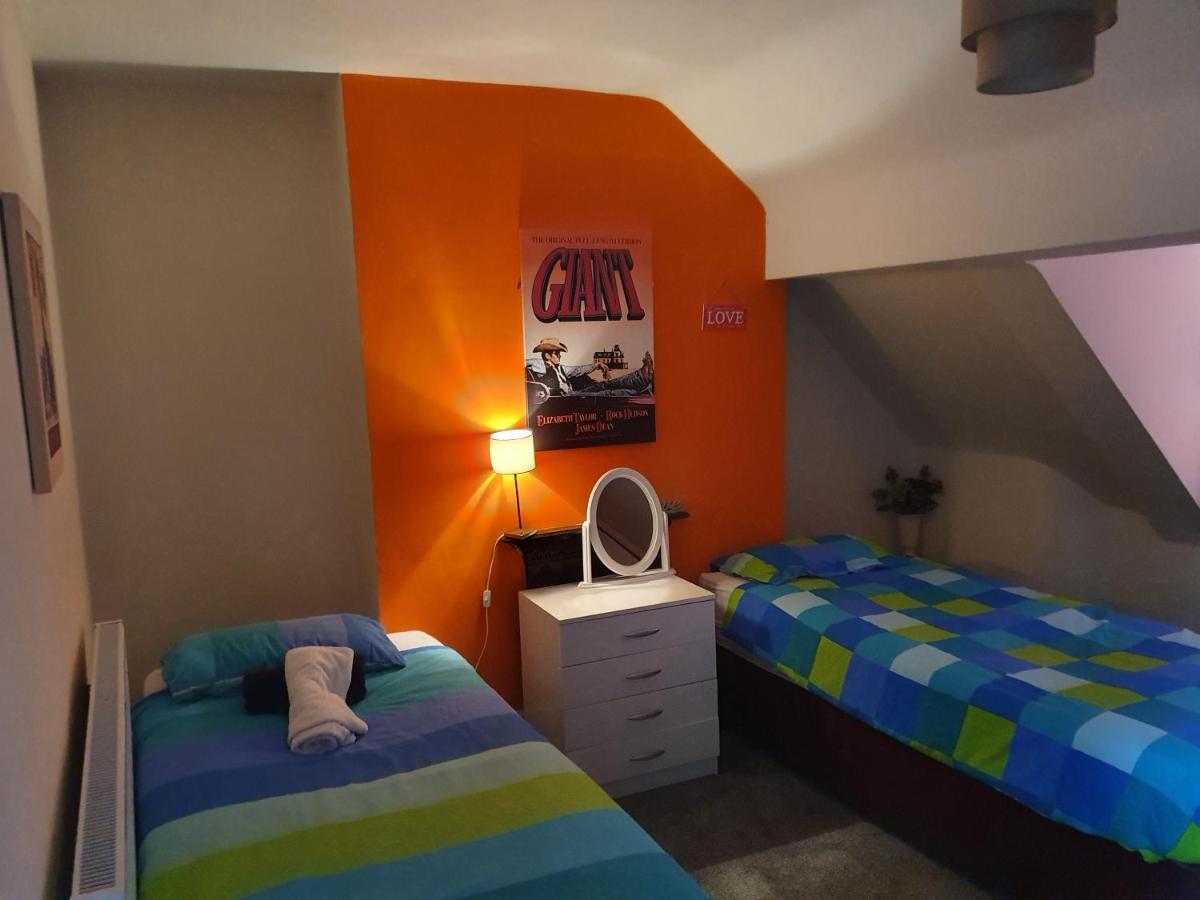 12 Person 6 Bedroom Self Catering House Λίβερπουλ Εξωτερικό φωτογραφία