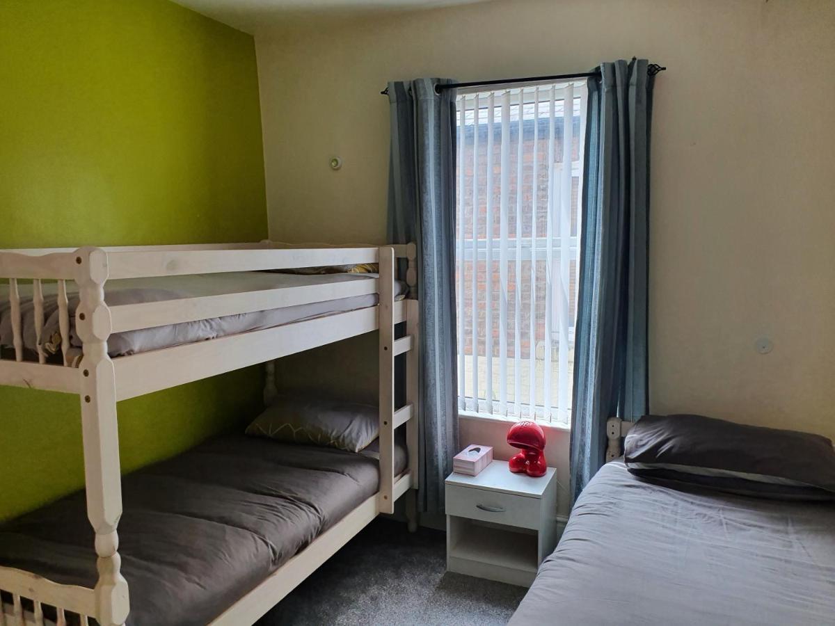 12 Person 6 Bedroom Self Catering House Λίβερπουλ Εξωτερικό φωτογραφία