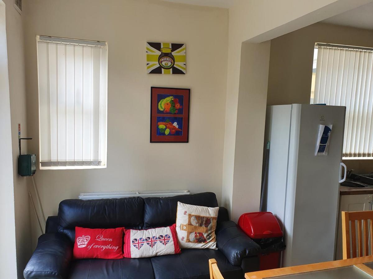 12 Person 6 Bedroom Self Catering House Λίβερπουλ Εξωτερικό φωτογραφία